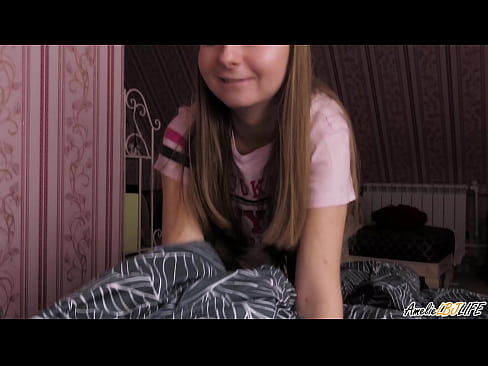 ❤️ Blondie tana tsotsar BFF's dinta sosai kuma ta sami Cum A Bakinta ❤️ Batsa